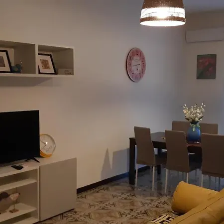 Apartment Sweet *